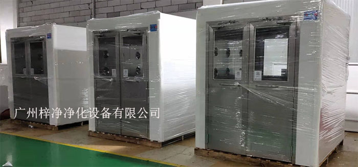 在潔凈室領(lǐng)域，風(fēng)淋室作為一種關(guān)鍵的空氣凈化設(shè)備